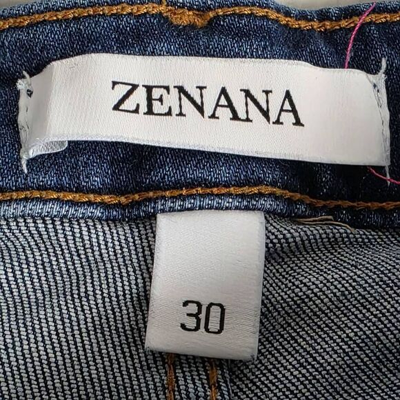 Zenana Distressed Raw Hem Cropped Flare Jeans Size 30 - Picture 7 of 9